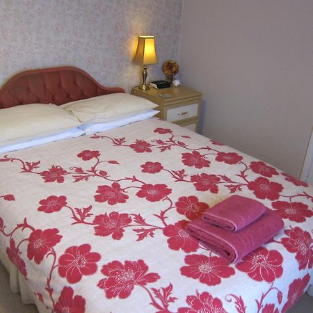 Black Swan Guest House Marton  Екстер'єр фото